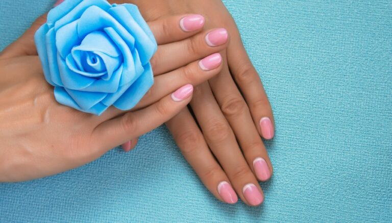 Reverse French Manicure